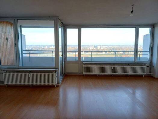 Wohnung zur Miete 640 € 1,5 Zimmer 48 m² 16. Geschoss frei ab sofort Asemwald Stuttgart 70599