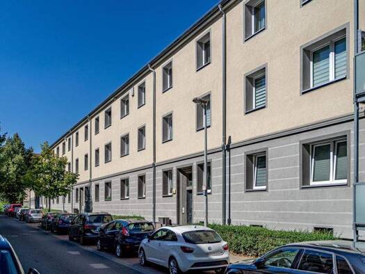 Studio zur Miete 780 € 4 Zimmer 86,4 m² Teichmüllerstr. 15 Braunschweig 38114