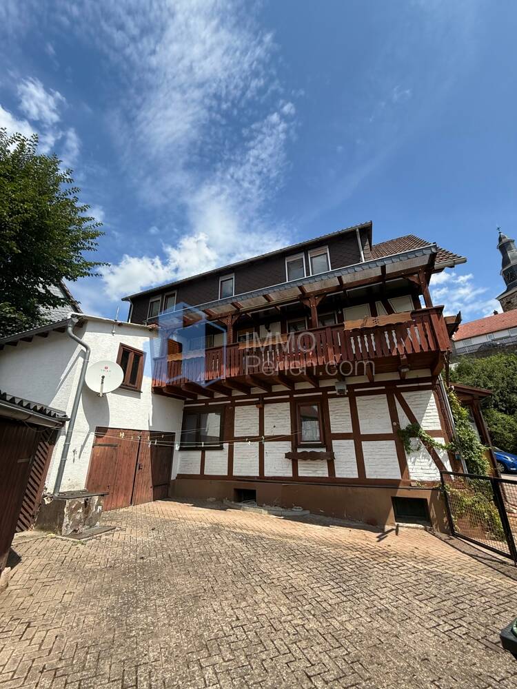 Immobilie in Bad Zwesten - Tradition trifft Raumvielfalt - Großes Wohnhaus mit Einliegerwohnung und Gartenidylle - Bild 4