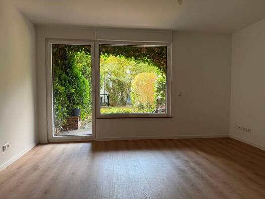 Reihenhaus zur Miete 1.700 € 3 Zimmer 70 m² 146 m² Grundstück frei ab 01.10.2026 Heddernheim Nord-West 60439