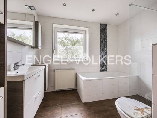Einfamilienhaus zum Kauf 349.000 € 5 Zimmer 102 m² 573 m² Grundstück Roth Roth 91154