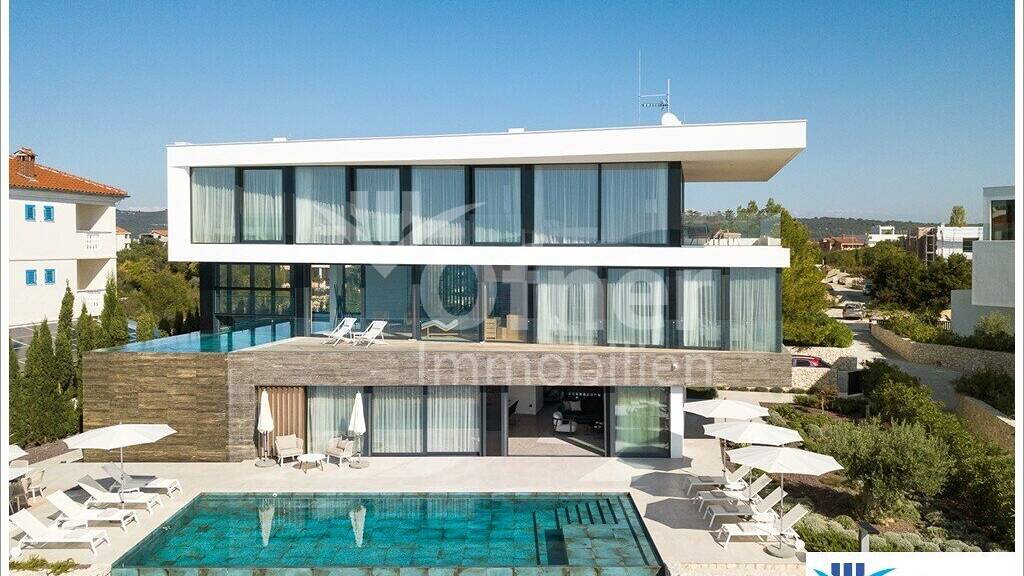 Villa zum Kauf 7 Zimmer 1.311 m² Grundstück Sukosan 23206