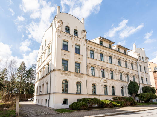 Wohnung zur Miete 325 € 2 Zimmer 50 m² Zittau Zittau 02763