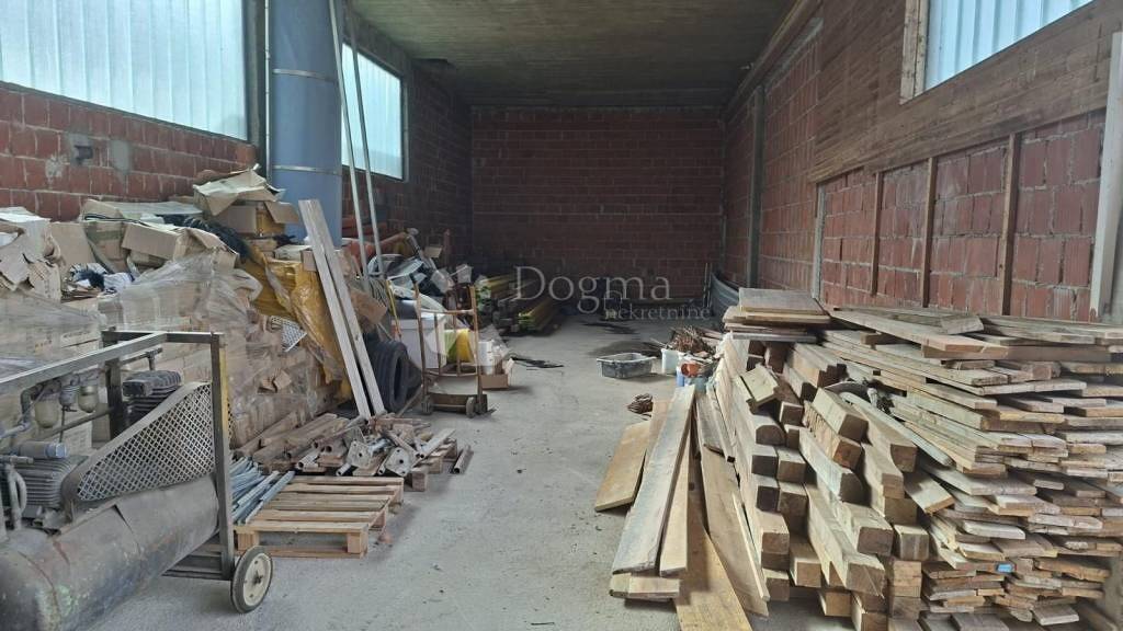 Ladenfläche zum Kauf 450.000 € 15 Zimmer Rugvica