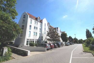 Wohnung zur Miete 700 € 3 Zimmer 73 m² frei ab sofort Meseberger Weg / Milchweg Magdeburg 39128