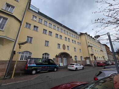 Wohnung zum Kauf 98.000 € 3 Zimmer 75 m² frei ab sofort Vogelstraße 4 -8 Innenstadt Neunkirchen 66538