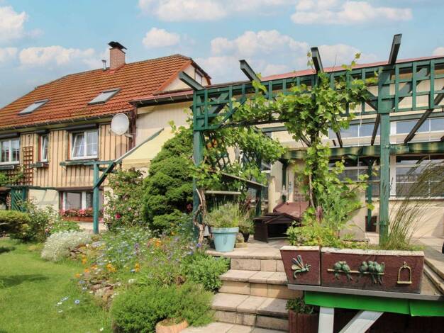 Einfamilienhaus zum Kauf 174.000 € 7 Zimmer 188 m² 784 m² Grundstück Grüna Grüna 09224