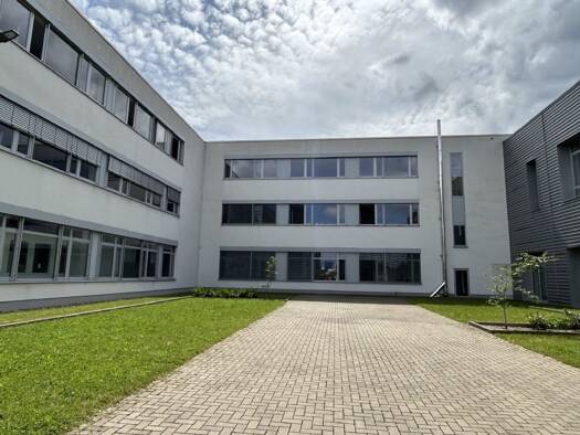 Bürofläche zur Miete 2.300 m² Bürofläche teilbar ab 375 m² Berghausen Langenfeld (Rheinland) 40764