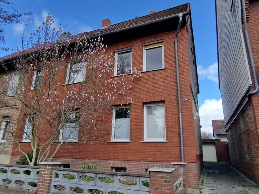 Doppelhaushälfte zum Kauf 58.000 € 10 Zimmer 202,3 m² 1.342 m² Grundstück Offleben Helmstedt 38372
