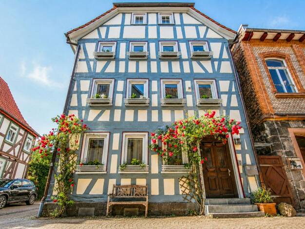 Sonstiges zum Kauf als Kapitalanlage geeignet 329.000 € 6 Zimmer 131 m² 60,1 m² Grundstück Lich Lich 35423