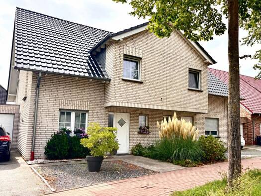Doppelhaushälfte zum Kauf 479.000 € 4 Zimmer 135,5 m² 400 m² Grundstück frei ab 01.02.2027 Vluyn Neukirchen-Vluyn 47506
