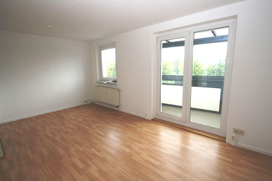 Wohnung zur Miete 343 € 3 Zimmer 58,1 m²<br/>Wohnfläche 2.<br/>Geschoss ab sofort<br/>Verfügbarkeit Stollberger Straße 54a Kapellenberg 813 Chemnitz 09119