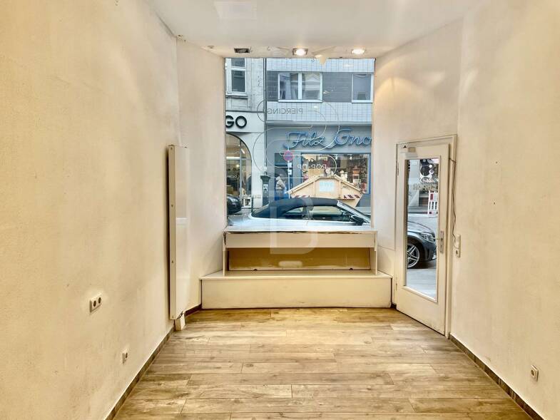 Laden zur Miete 3.900 € 1 Zimmer 45 m² Verkaufsfläche Apostelnstraße 42 Altstadt - Nord Köln 50667