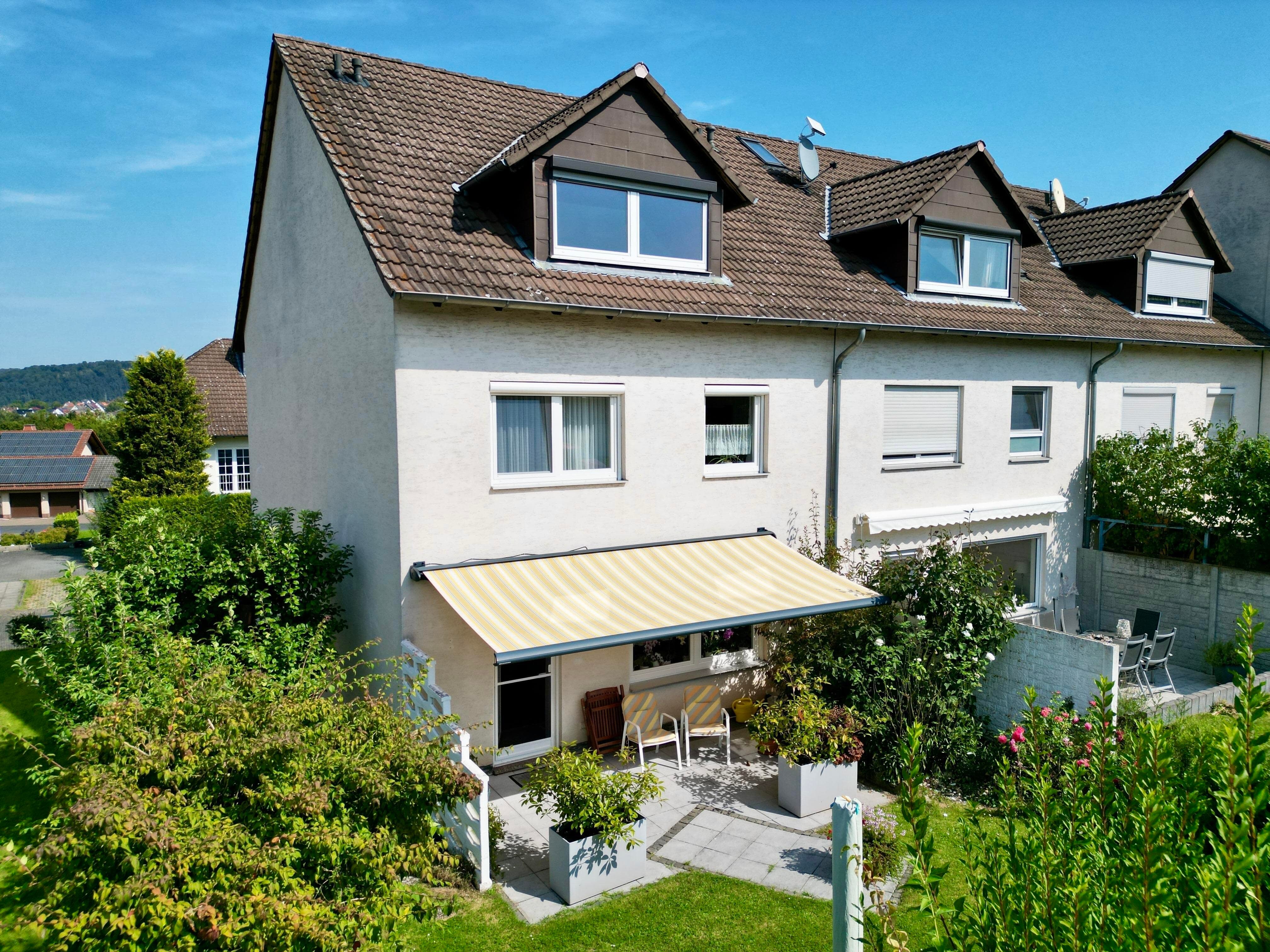 Reihenendhaus zum Kauf 329.000 € 6 Zimmer 148 m²<br/>Wohnfläche 314 m²<br/>Grundstück 30.06.2025<br/>Verfügbarkeit Sandershausen Niestetal 34266