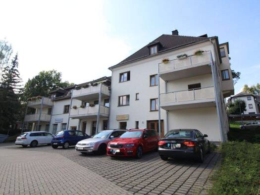 Wohnung zur Miete 426 € 3 Zimmer 71 m² 1. Geschoss frei ab sofort Emil-Junhannß-Straße 10 Oelsnitz Oelsnitz/Erzgebirge 09376