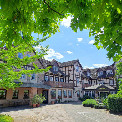 Wohn- und Geschäftshaus zum Kauf als Kapitalanlage geeignet 2.787,8 m² 5.901 m² Grundstück Gelnhausen Gelnhausen 63571