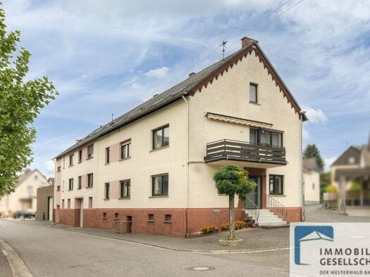 Mehrfamilienhaus zum Kauf 599.000 € 23 Zimmer 503 m² 1.227 m² Grundstück Großmaischeid Großmaischeid 56276