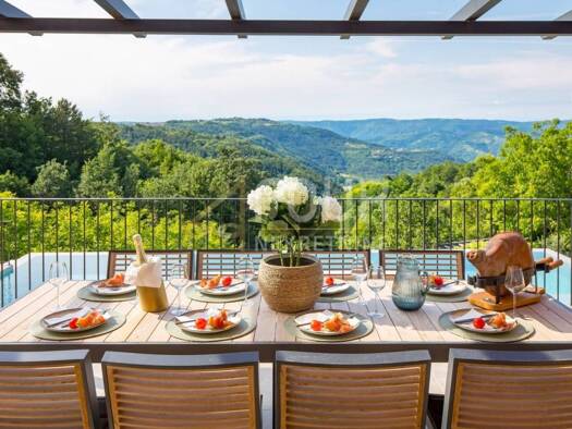 Haus zum Kauf 1.530.000 € 6 Zimmer 250 m² Kascerga, Pazin - Okolica Pazin