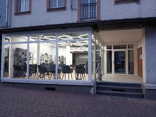 Reihenmittelhaus zum Kauf 320.000 € 8 Zimmer 272 m² 165 m² Grundstück Saarwellingen 66793