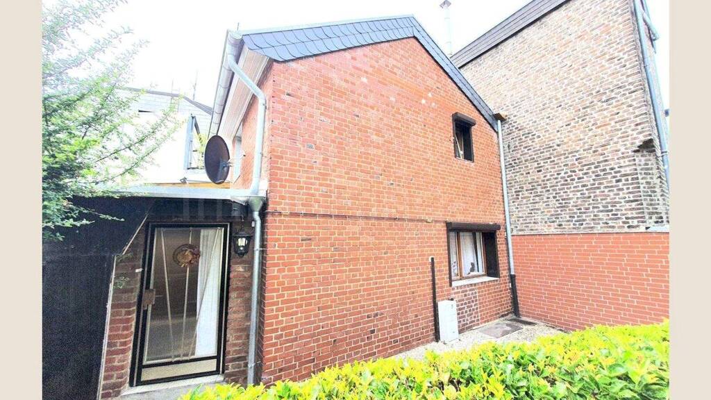 Reihenendhaus zum Kauf 180.000 € 4 Zimmer 106 m² 398 m² Grundstück Stich Eschweiler 52249