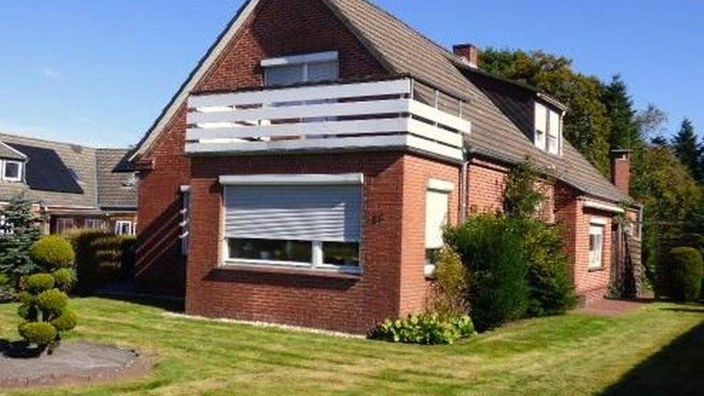 Einfamilienhaus zum Kauf provisionsfrei 220.000 € 6 Zimmer 158 m² 1.350 m² Grundstück Rechtsupweg 26529