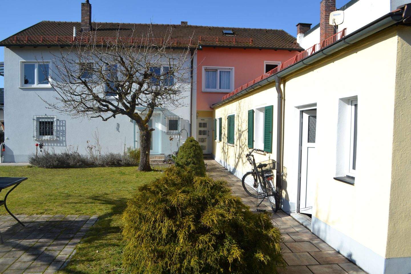 Immobilie in Röthenbach an der Pegnitz - NEU: 3 - 4 FamHaus mit zusätzlichem Bauplatz in der Familienstadt 90552 Röthenbach a.d.Peg. - Bild 4