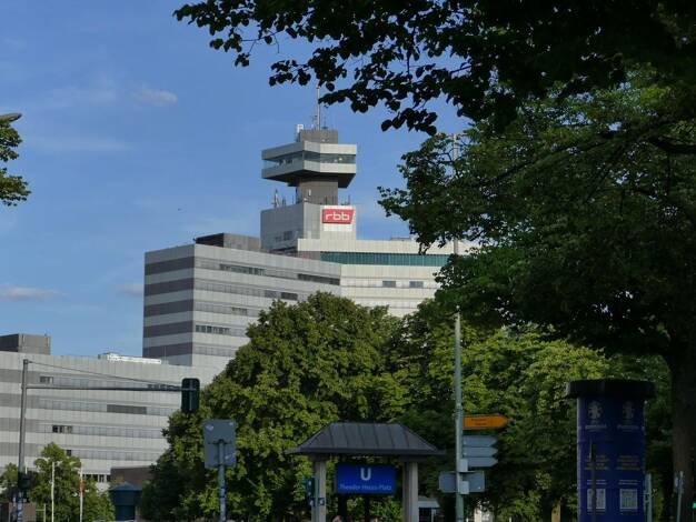 Wohnung zum Kauf provisionsfrei 445.000 € 2 Zimmer 75,4 m² 3. Geschoss frei ab sofort Berlin 14050