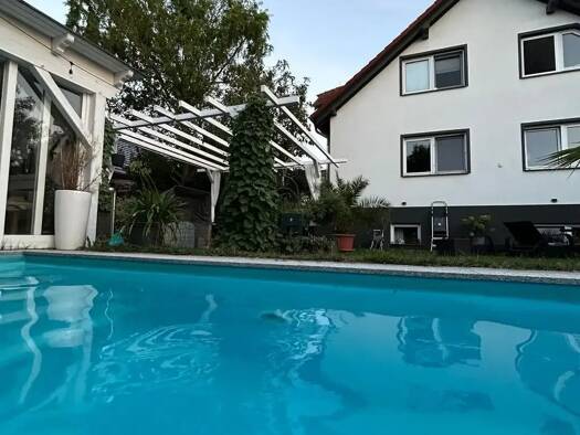 Mehrfamilienhaus zum Kauf provisionsfrei 665.000 € 8 Zimmer 220 m² 730 m² Grundstück frei ab 01.01.2027 Schwansee Großrudestedt 99195