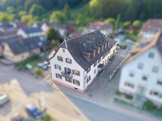 Mehrfamilienhaus zum Kauf 750.000 € 25 Zimmer 702 m² 705 m² Grundstück Badenweiler Badenweiler 79410
