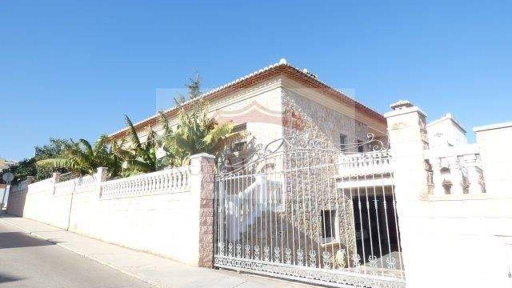 Villa zum Kauf provisionsfrei 585.000 € 6 Zimmer 783 m² 919 m² Grundstück frei ab sofort Pego 03780