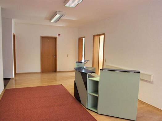 Bürogebäude zur Miete 1.290 € 6 Zimmer 210 m² Bürofläche teilbar ab 105 m² Ötisheim 75443