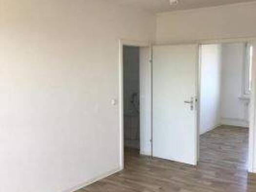 Wohnung zur Miete 443 € 3 Zimmer 59,1 m² 3. Geschoss frei ab sofort Eulenstr. 5 c Vogelviertel Neubrandenburg 17034