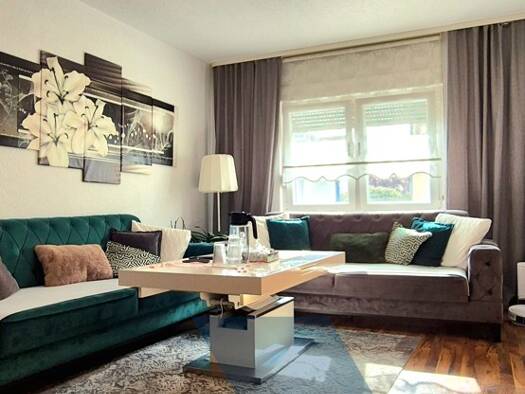 Mehrfamilienhaus zum Kauf 950.000 € 8 Zimmer 185 m² 229 m² Grundstück Zuffenhausen Zuffenhausen 70435