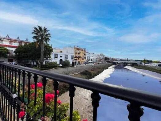 Chalet zum Kauf 475.000 € 10 Zimmer 683 m² Núcleo Urbano Chiclana de la Frontera 11130
