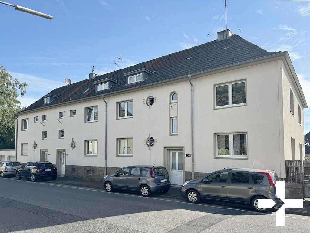 Mehrfamilienhaus zum Kauf 330.000 € 16 Zimmer 284 m²<br/>Wohnfläche 706 m²<br/>Grundstück Grenzlandstadion Mönchengladbach 41238