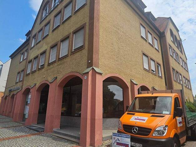 Laden zur Miete 700 € 125 m² Verkaufsfläche Bayreutherstraße 6b Sulzbach-Rosenberg 92237