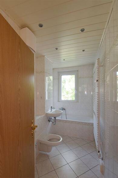 Wohnung zur Miete 420 € 3 Zimmer 60 m² 3. Geschoss Moskauer Straße 38 Südstadt Halle (Saale) 06128