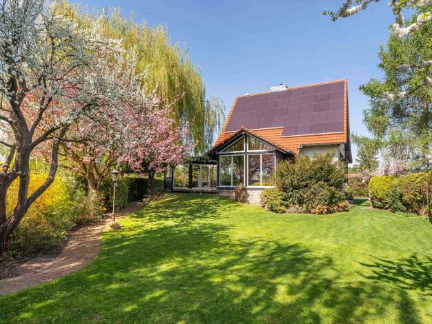 Einfamilienhaus zum Kauf 1.090.000 € 6 Zimmer 204 m² 1.047 m² Grundstück Stahnsdorf Stahnsdorf 14532