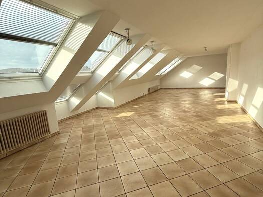Wohnung zum Kauf 155.000 € 2 Zimmer 112 m² Geschoss 3/3 Gutenbergplatz 37 Arnsberg Arnsberg 59821