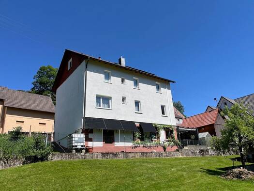 Einfamilienhaus zum Kauf 320.000 € 8 Zimmer 140 m² 331 m² Grundstück frei ab sofort Betzweiler Loßburg 72290
