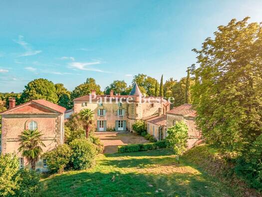 Weingut zum Kauf 1.100.000 € Blaye 33390