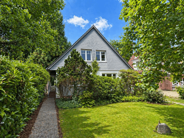 Einfamilienhaus zur Miete 2.700 € 7 Zimmer 207 m² 1.110 m² Grundstück frei ab sofort Langenhorn Hamburg 22417