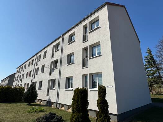 Mehrfamilienhaus zum Kauf als Kapitalanlage geeignet 2.475.000 € 3.165 m² 8.452 m² Grundstück teilbar ab 965 m² Völpke 39393