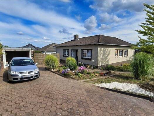 Einfamilienhaus zum Kauf 299.000 € 7 Zimmer 265 m² 723 m² Grundstück Schöningen 38364