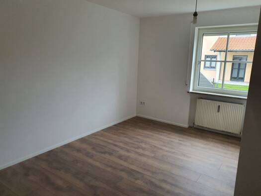 Wohnung zur Miete 950 € 3 Zimmer 75,2 m² Geschoss EG/3 frei ab 01.01.2026 Großmehring 85098