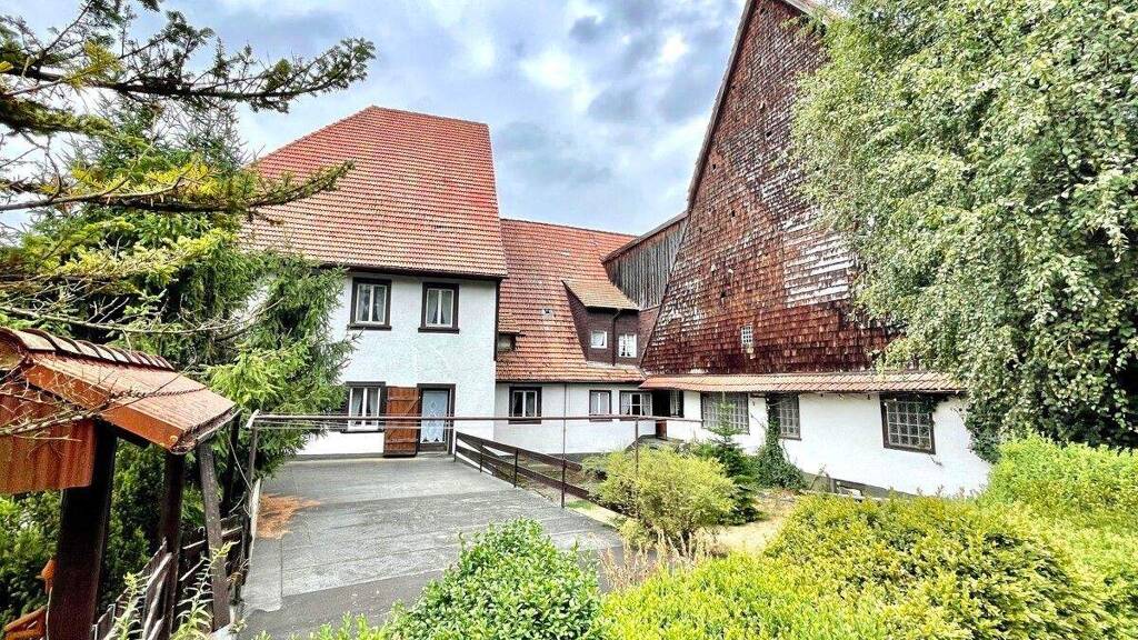 Hotel zum Kauf 250.000 € 20 Zimmer 1.953 m² Grundstück Bachheim Löffingen 79843