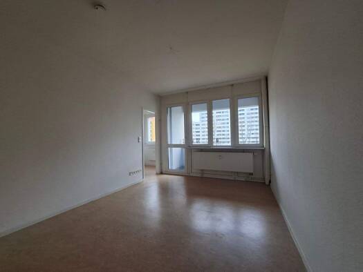 Wohnung zur Miete 306 € 1 Zimmer 32,4 m² 5. Geschoss frei ab sofort Senftenberger Ring 12 Märkisches Viertel Berlin 13439