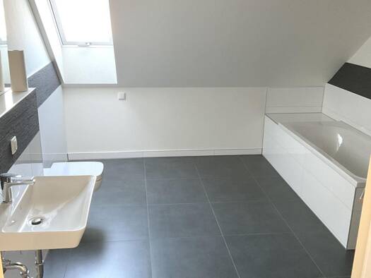 Wohnung zur Miete 750 € 4 Zimmer 123,9 m² Hartha Hartha 04746