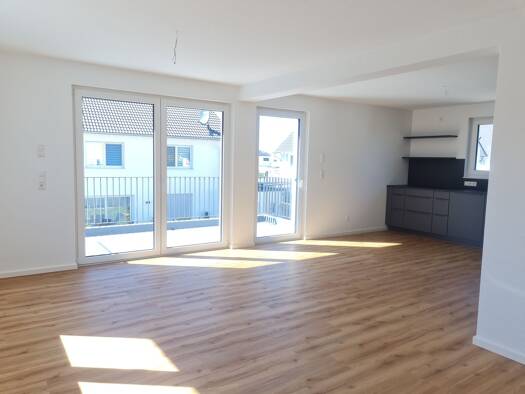 Wohnung zur Miete 1.410 € 3 Zimmer 99,4 m² frei ab sofort Endingen Endingen 79346