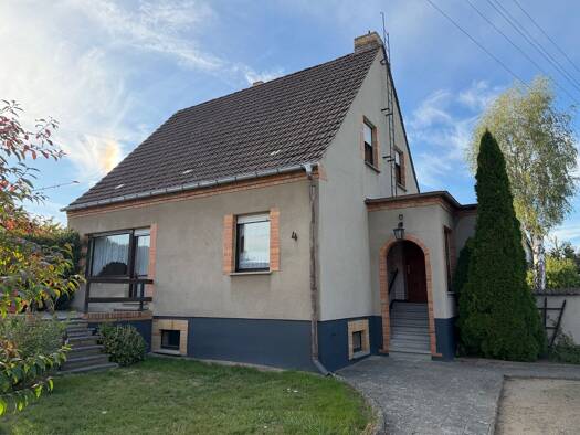 Einfamilienhaus zum Kauf 99.000 € 5 Zimmer 110 m² 1.050 m² Grundstück frei ab sofort Ahlsdorf Schönewalde 04916